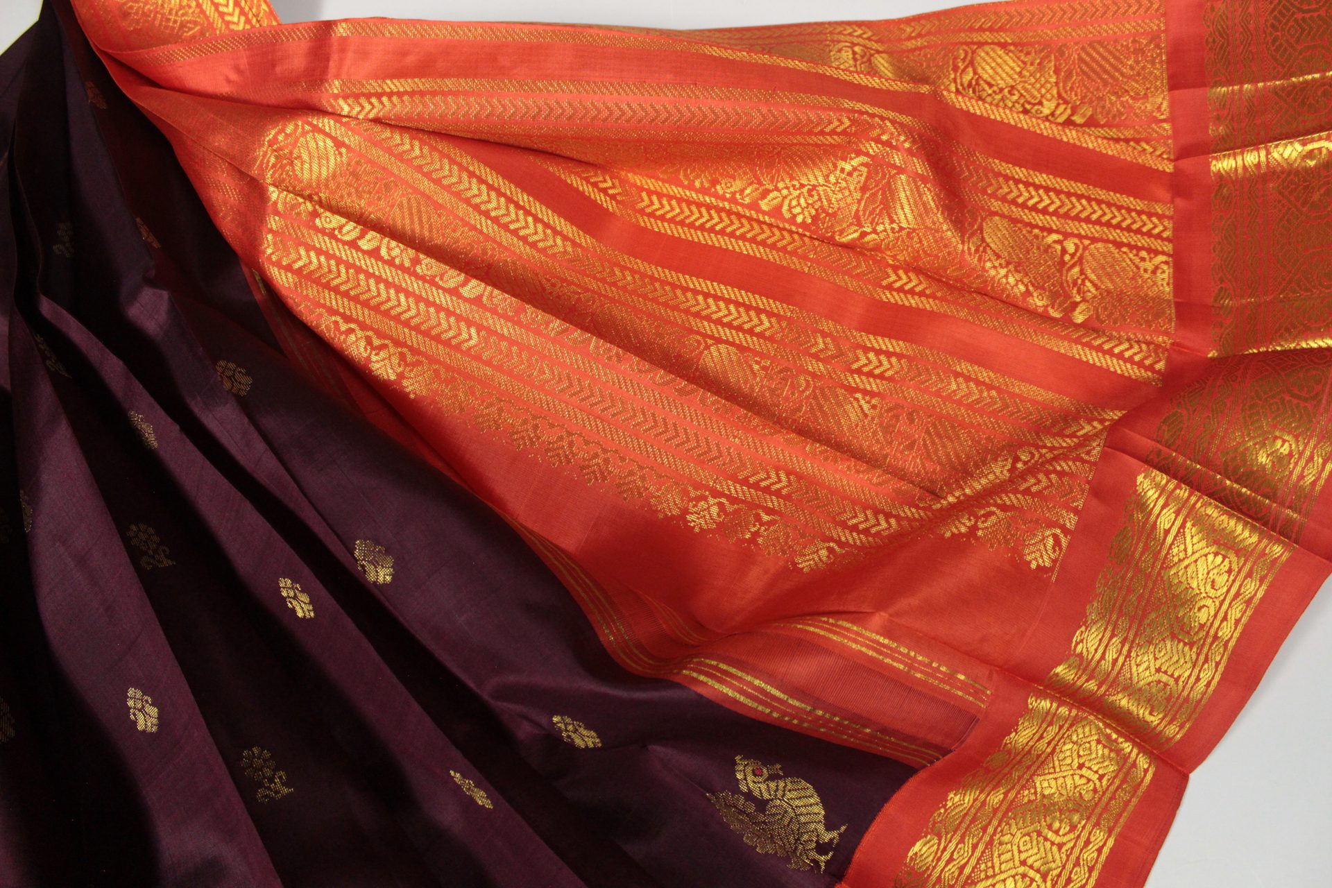 Thirubhuvanam — Pallu 1